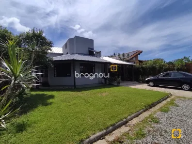 Casa com 5 Quartos à venda, 257m² no Cachoeira do Bom Jesus, Florianópolis
