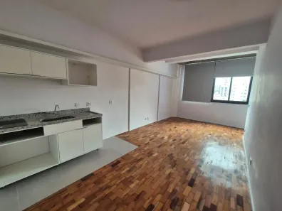 Kitnet para alugar, 33m² no República, São Paulo