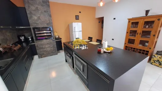 Casa com 3 Quartos à venda, 215m² no Parque Cedral, Presidente Prudente
