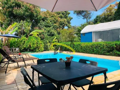 Imóvel Comercial com 3 Quartos para alugar, 280m² no Vila Santo Antônio, Cotia