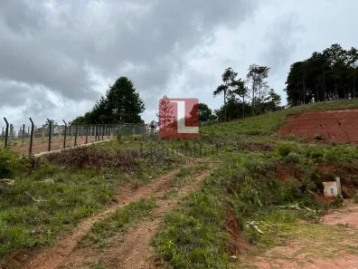 Lote/Terreno com 1 Quarto à venda, 1340m² no Vale Encantado, Campos do Jordão