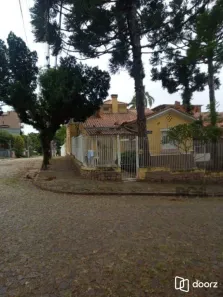 Casa com 3 Quartos à venda, 200m² no Santo Antônio, Porto Alegre