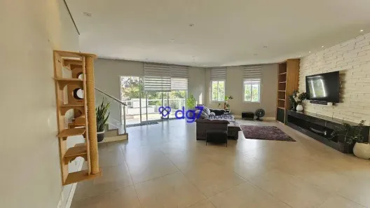 Casa de Condomínio com 4 Quartos para venda ou aluguel, 800m² no Bosque do Vianna, Cotia