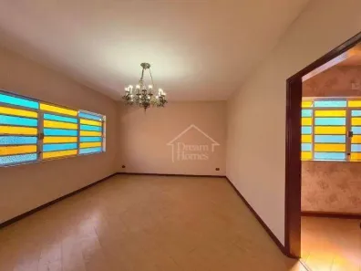 Casa com 3 Quartos à venda, 250m² no Centro, Vinhedo