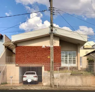 Casa com 3 Quartos à venda, 176m² no Vila Olímpica, Uberaba
