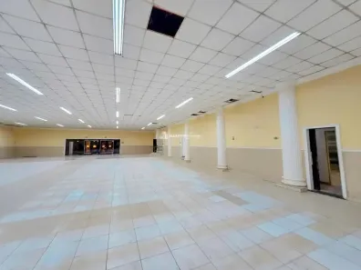 Ponto Comercial para alugar, 1250m² no Taguatinga Centro, Brasília
