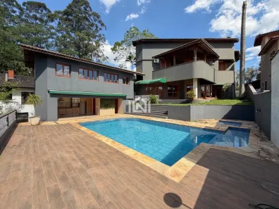 Casa de Condomínio com 5 Quartos para alugar, 697m² no Residencial Euroville, Carapicuíba
