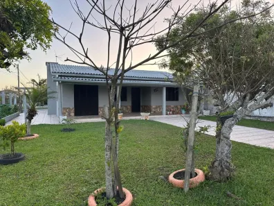 Casa com 3 Quartos à venda, 140m² no Marisul, Imbé
