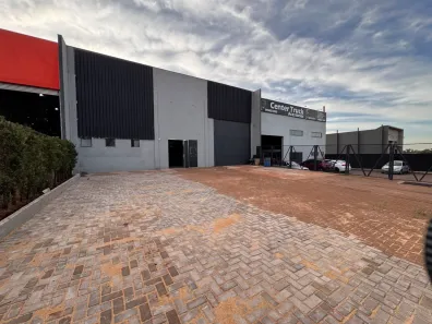 Galpão/Depósito/Armazém para alugar, 800m² no Parque Industrial 200, Maringá