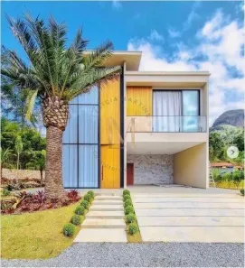 Casa com 4 Quartos à venda, 330m² no Araras, Petrópolis