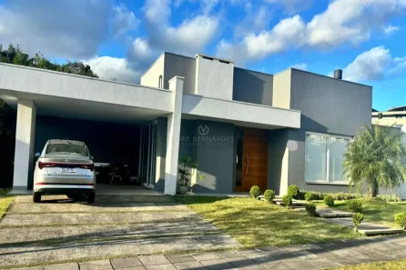 Casa de Condomínio com 3 Quartos à venda, 200m² no Vila Nova, Porto Alegre