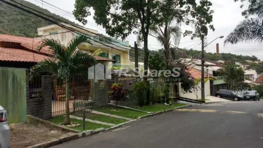 Casa de Condomínio com 4 Quartos à venda, 400m² no Vila Valqueire, Rio de Janeiro