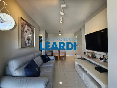 Apartamento com 2 Quartos à venda, 60m² no Vila Anastácio, São Paulo