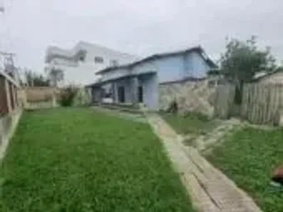 Imóvel Comercial com 4 Quartos para alugar, 200m² no Estação, São Pedro da Aldeia