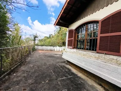 Casa com 6 Quartos à venda, 342m² no Vila Nova, Nova Friburgo