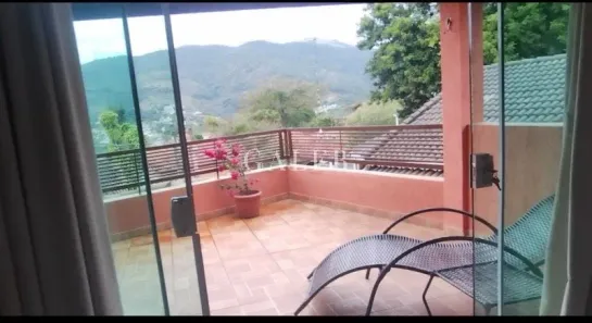 Casa com 4 Quartos à venda, 330m² no Vila Petrópolis, Atibaia