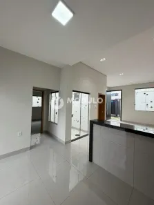 Casa com 3 Quartos para alugar, 125m² no Santa Rosa, Uberlândia