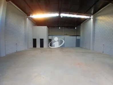 Galpão/Depósito/Armazém para alugar, 310m² no Novo Mundo, Uberlândia