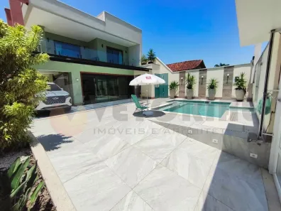 Sobrado com 5 Quartos à venda, 345m² no Jardim Britânia, Caraguatatuba