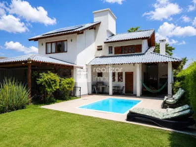 Casa com 3 Quartos para alugar, 244m² no Jurerê, Florianópolis