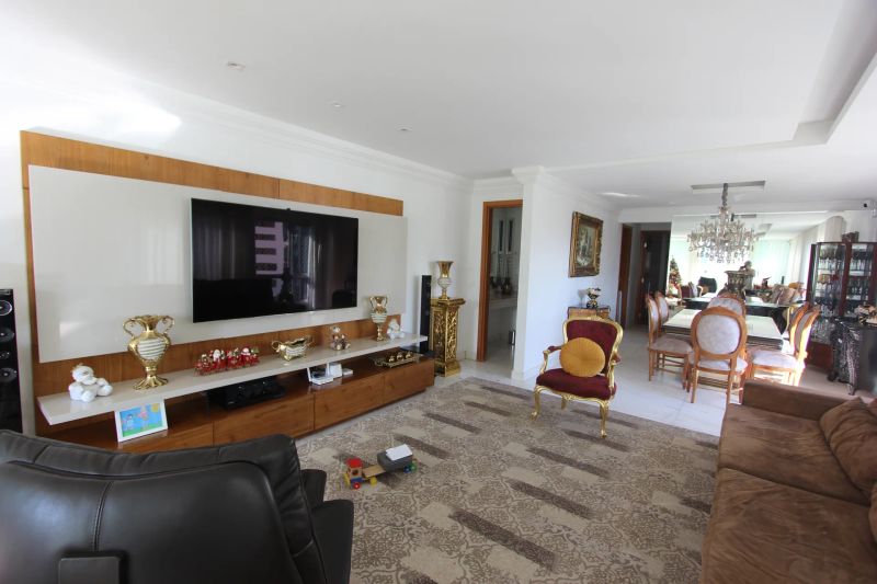 Apartamento com 4 quartos — Serra, Belo Horizonte