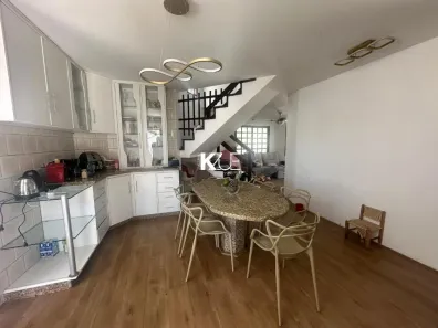 Casa com 4 Quartos à venda, 200m² no Balneário, Florianópolis