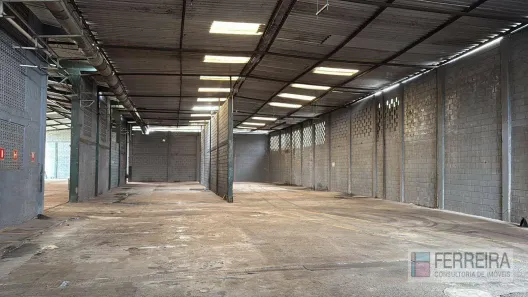 Galpão/Depósito/Armazém para alugar, 1650m² no Cia Sul, Simões Filho