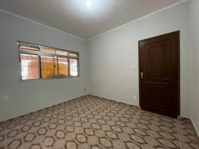 Sobrado com 4 Quartos à venda, 170m² no Jardim Cristiane, Santo André