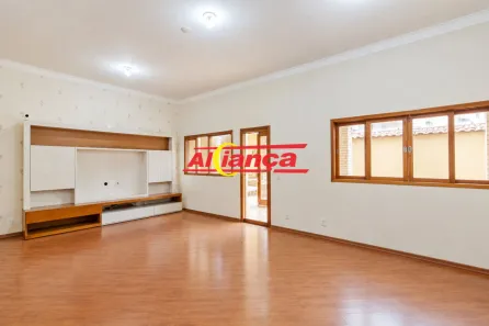 Sobrado com 3 Quartos à venda, 238m² no Vila Augusta, Guarulhos