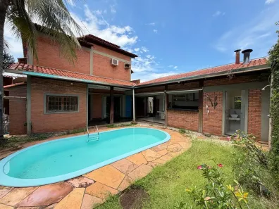 Sobrado com 4 Quartos para alugar, 300m² no Plano Diretor Sul, Palmas