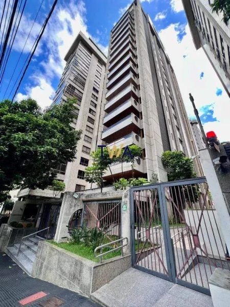 Apartamento com 4 quartos — Lourdes, Belo Horizonte