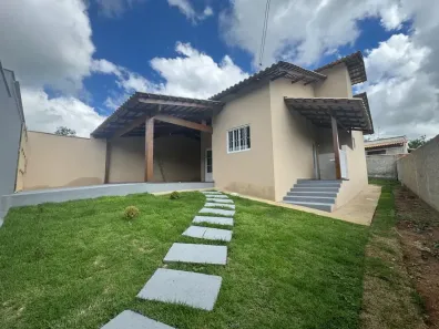 Casa com 3 Quartos à venda, 300m² no Sonho Verde, Florestal