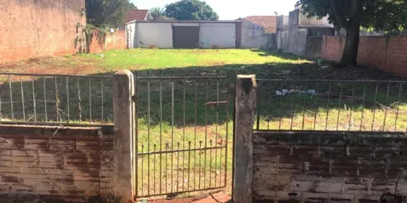 Lote/Terreno à venda, 600m² no Vila Santo Antônio, Maringá