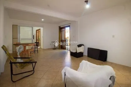 Casa com 4 Quartos para alugar, 158m² no Azenha, Porto Alegre