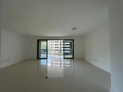 Apartamento com 3 Quartos à venda, 25038m² no Camorim, Rio de Janeiro