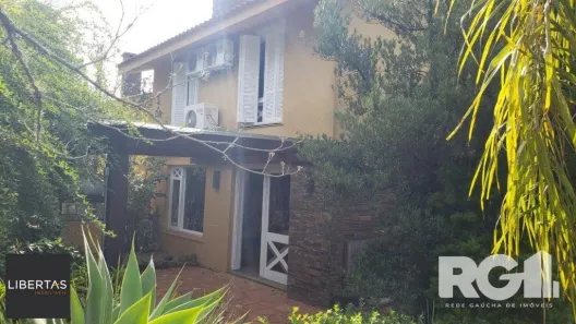 Casa de Condomínio com 3 Quartos à venda, 219m² no Cavalhada, Porto Alegre