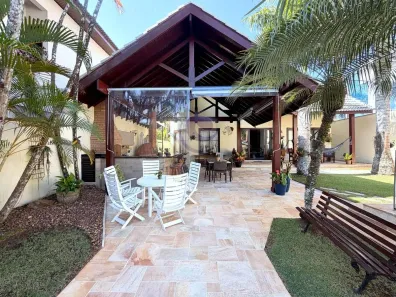 Casa de Condomínio com 4 Quartos à venda, 260m² no Jardim Acapulco, Guarujá