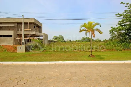 Lote/Terreno à venda, 1060m² no Boungaiville, Peruíbe