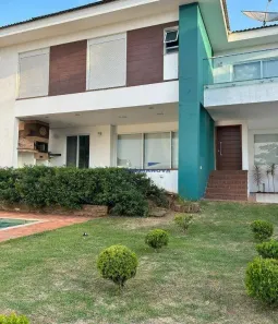 Casa de Condomínio com 3 Quartos à venda, 275m² no Jardim Ana Estela, Carapicuíba