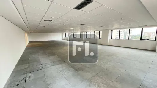 Sala Comercial para alugar, 318m² no Várzea da Barra Funda, São Paulo