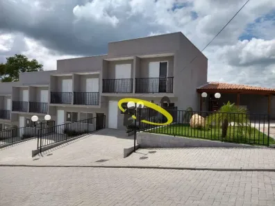 Casa de Condomínio com 2 Quartos para venda ou aluguel, 50m² no Graça, Cotia