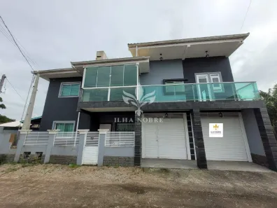 Casa com 3 Quartos para alugar, 200m² no Campeche, Florianópolis