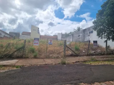 Lote/Terreno à venda, 400m² no Vila Camargo, Bauru