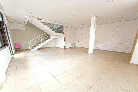 Ponto Comercial para alugar, 186m² no Centro, Santa Maria