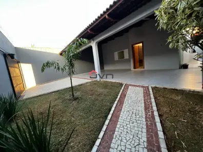 Casa com 3 Quartos à venda, 190m² no Osvaldo Rezende, Uberlândia