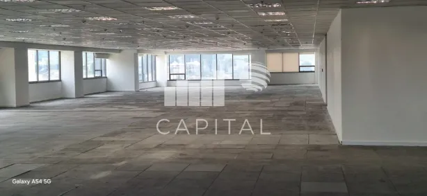 Sala Comercial para alugar, 1100m² no Tamboré, Barueri