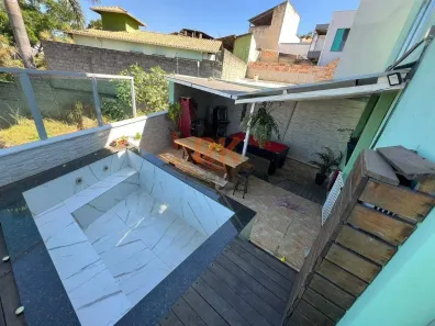 Casa com 3 Quartos à venda, 320m² no Arvoredo 2ª Seção, Contagem