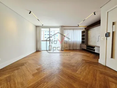 Apartamento com 3 Quartos para alugar, 140m² no Moema, São Paulo