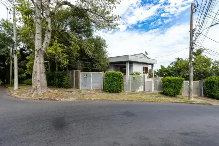 Casa com 6 Quartos à venda, 338m² no Espírito Santo, Porto Alegre