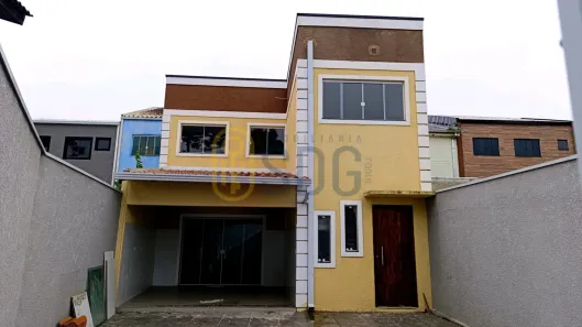 Sobrado com 3 Quartos para alugar, 180m² no Vila Juliana, Piraquara